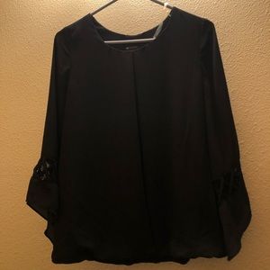 Black wide-sleeve Blouse